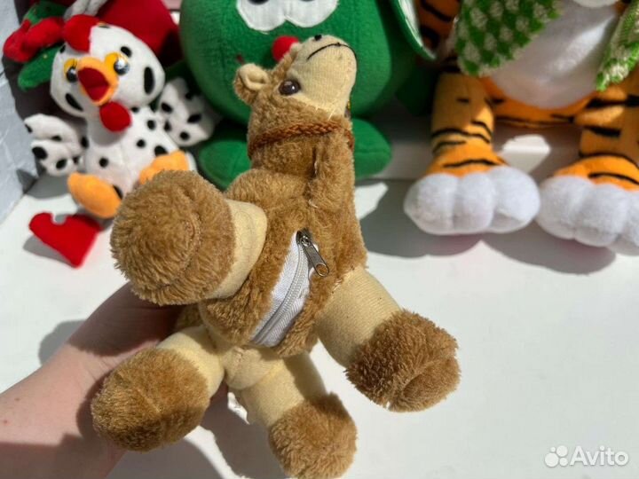 Мягкие игрушки пакетом тигр верблюд мышка