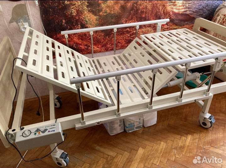 Медицинская кровать для лежачих больных