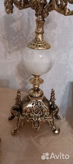 Часы с канделябрами