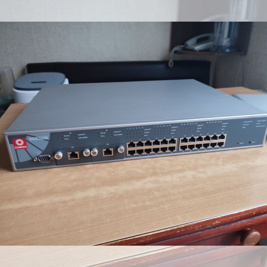[100MBPS] 26xкоммутатор Compex Sgx3226