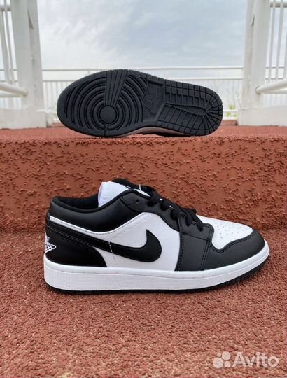 Nike air Jordan 1 low panda