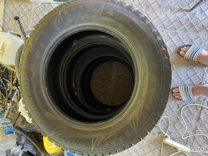 Dunlop Grandtrek Ice 02 215/65 R16