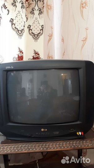 Телевизор б/у