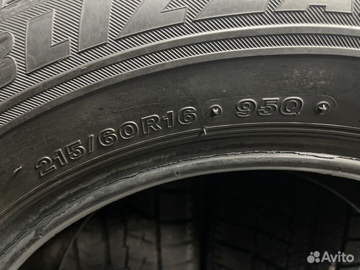 Bridgestone Blizzak VRX 215/60 R16