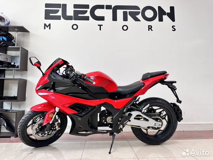 Электромотоцикл BMW RR