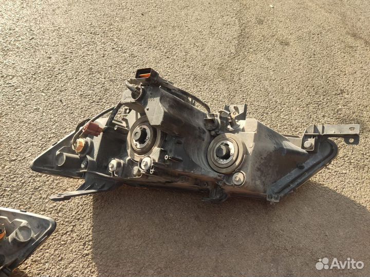 Фары mitsubishi outlander Xl