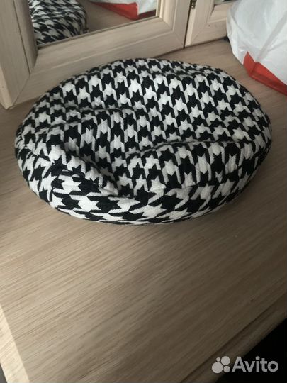 Берет новый женский