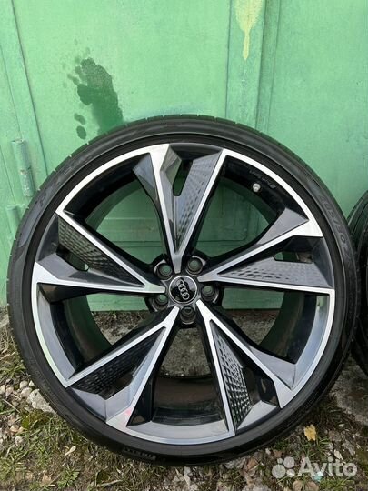Лето Audi R22 285/30 RS7 RS 6 Q7 Q8