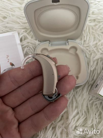 Слуховой аппарат Phonak Naida новый