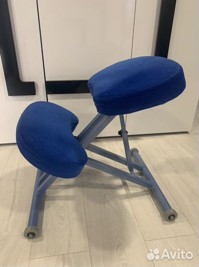 Коленный стул