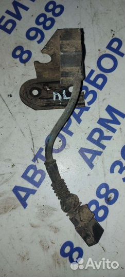 Датчик ускорения передний левый на Volkswagen Phae