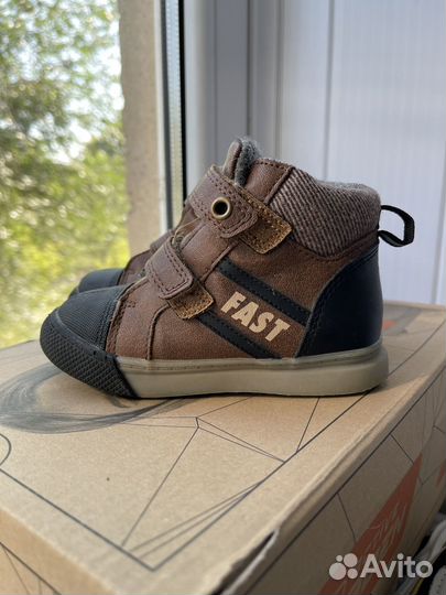 Ботинки демисезонные для мальчика 23 размер