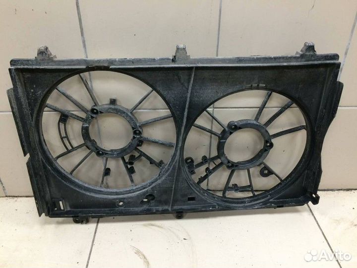 Диффузор вентиляторов Mitsubishi Outlander