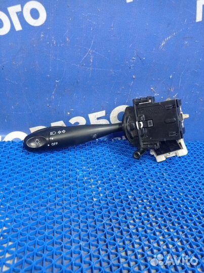 Переключатель поворотов Toyota Corolla Ce 130