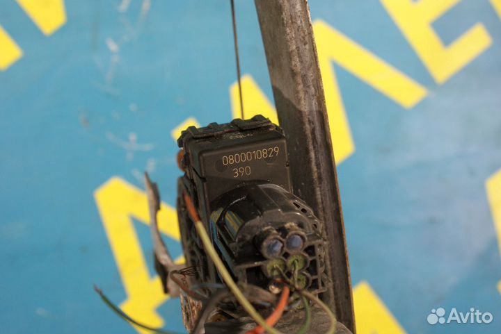 Задний стеклоподъемник Ford Mondeo 3