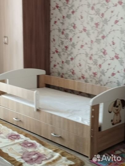 Продам детскую кроватку