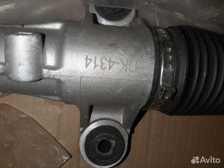 Рулевая рейка Toyota Avensis (в полном сборе)