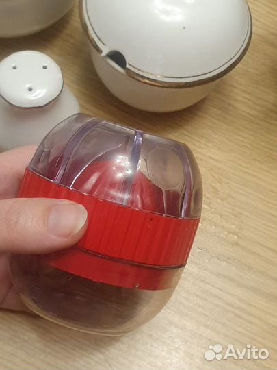 Кружки, соковыжималка