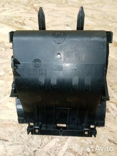 Пепельница Skoda Octavia A5 BUD 2011