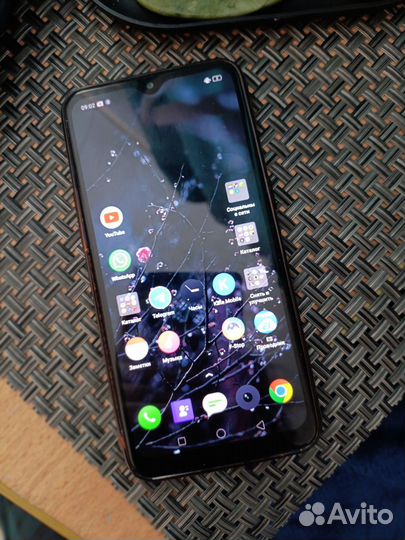 realme C2, 2/32 ГБ