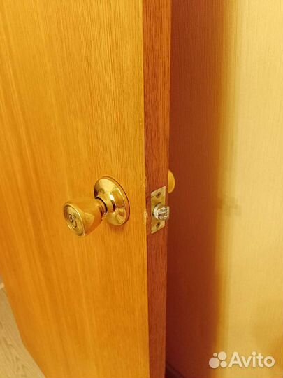 Дверь межкомнатная из массива