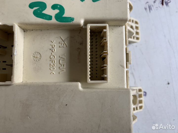 Блок предохранителей салонный Hyundai Solaris