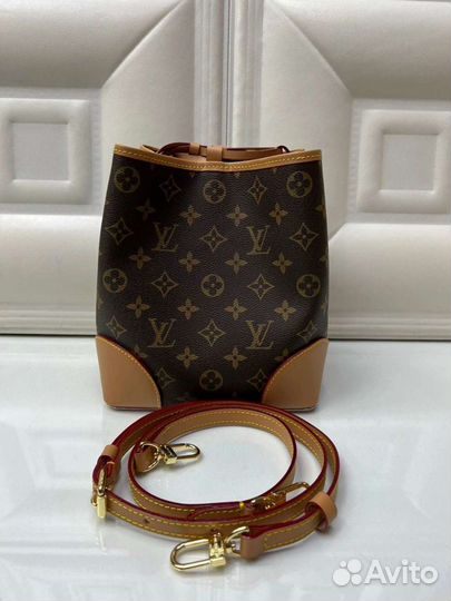 Сумка Louis Vuitton