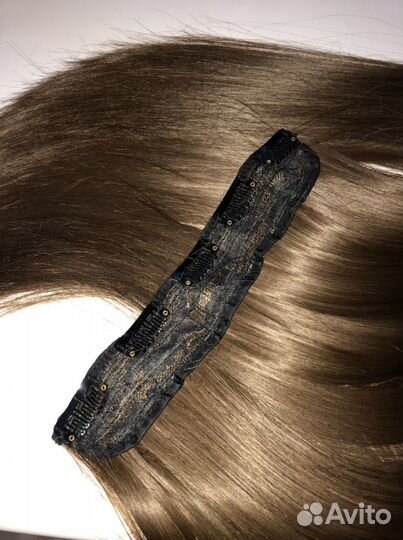 Волосы на заколках