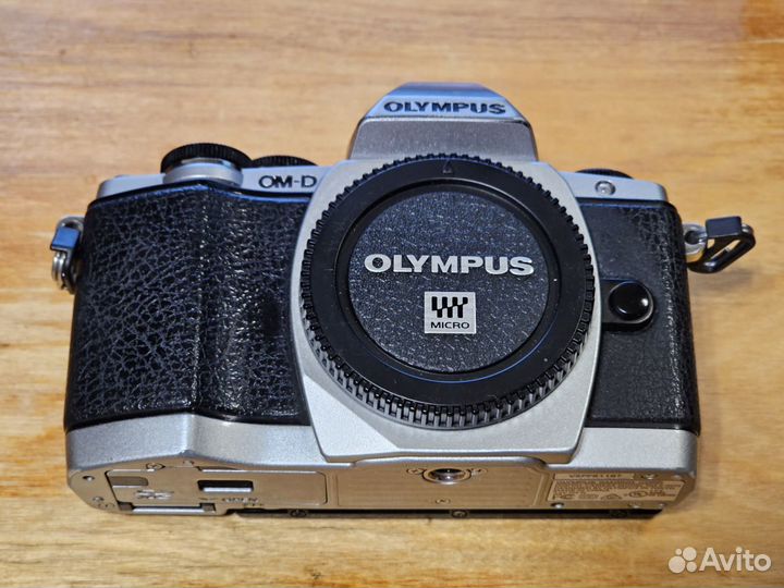 Фотоаппарат Olympus OM-D E-M10 body (тушка)