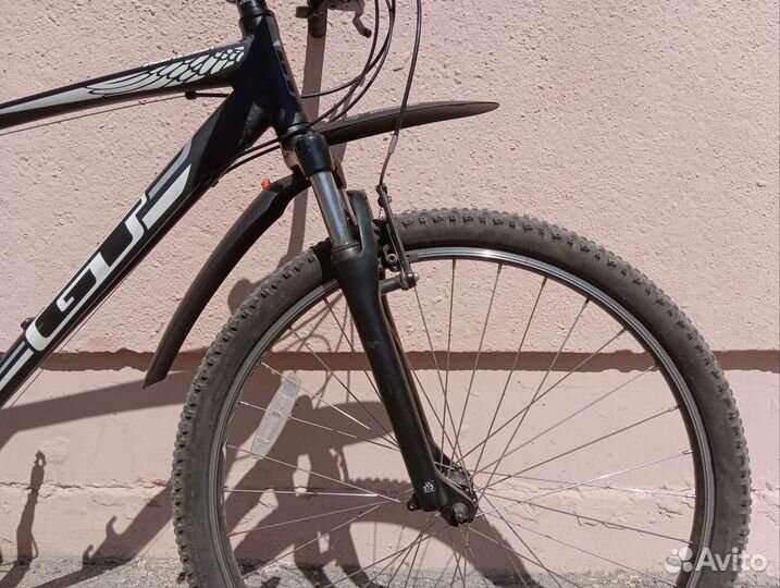 Велосипед GT колеса 27,5 рама 21 дюйм горный