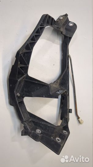 Кронштейн фары Mitsubishi Colt, 2006