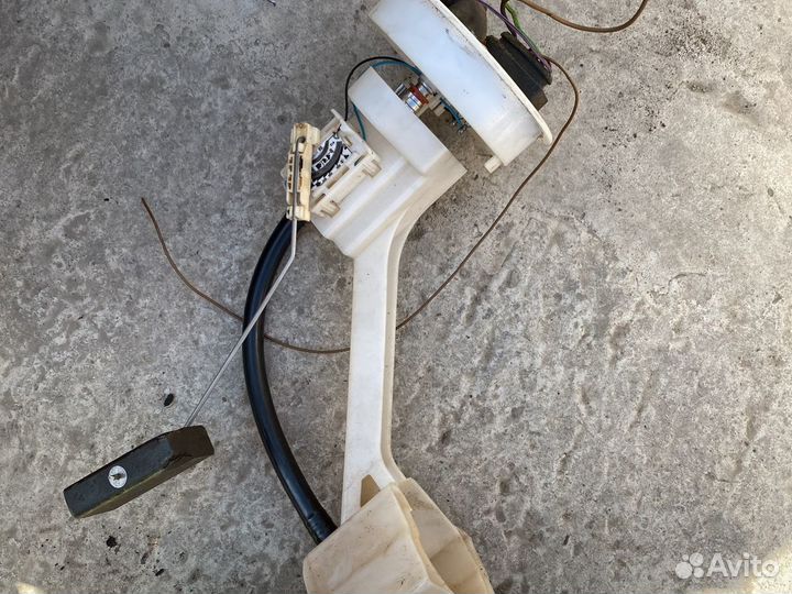 Датчик уровня топлива Volkswagen Passat