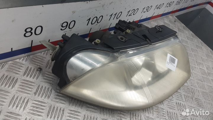 Фара Volkswagen Passat 5/B5+ (1996-2005)