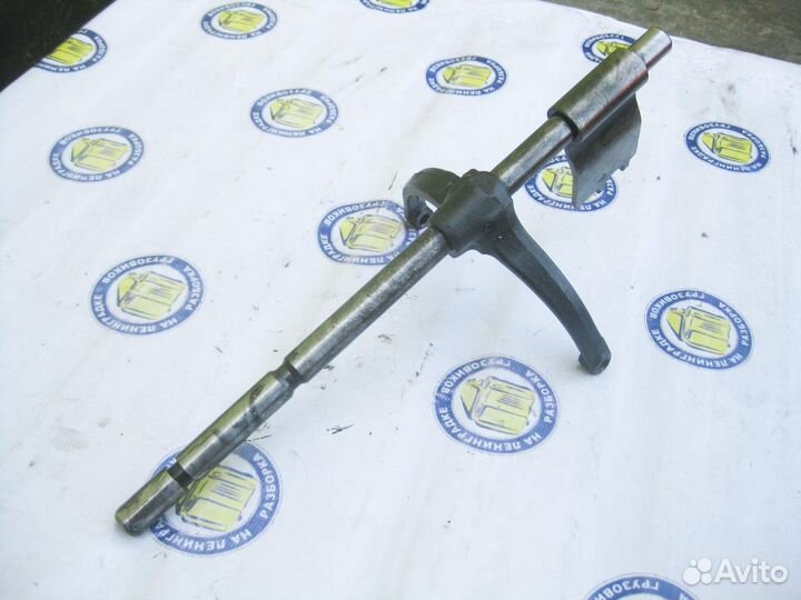 Вилка переключения передач кпп 1325306028 renault