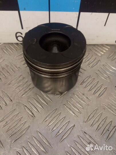 Б/У Поршень
