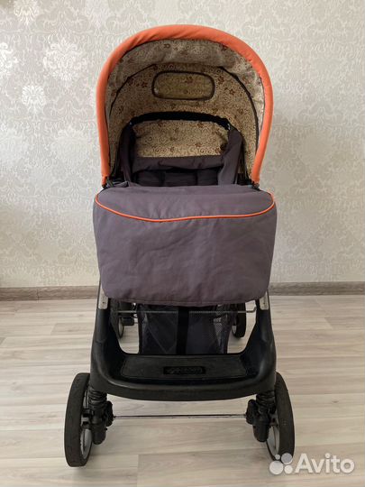 Детская прогулочная коляска