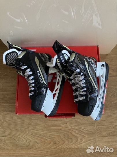 Коньки CCM Tacks AS-590 AS-580 AS-570 JR INT SR