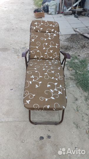 Кресло шезлонг складное