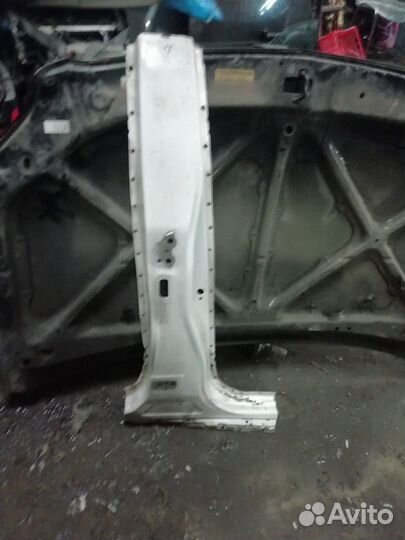 Накладка средней стойки тойота ленд крузер прадо