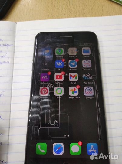 iPhone 8 Plus, 64 ГБ