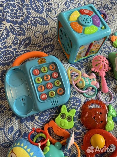 Огромный пакет игрушек для малышей