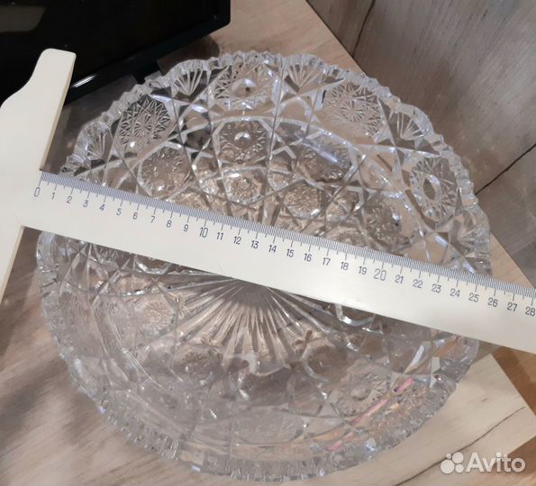 Салатница хрустальная диаметр 26 см