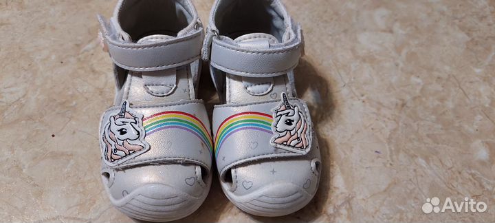 Босоножки кожа 20р