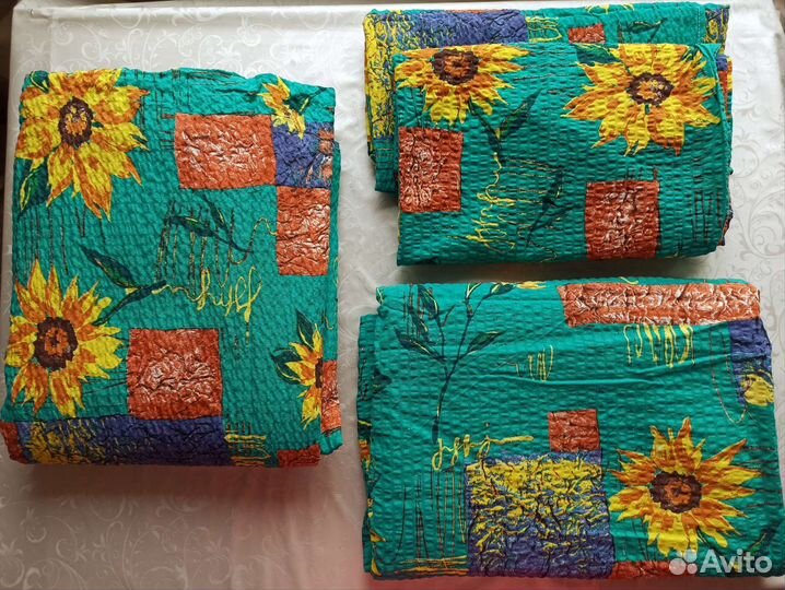 Новый постельный набор 1,5-спальный Подсолнухи