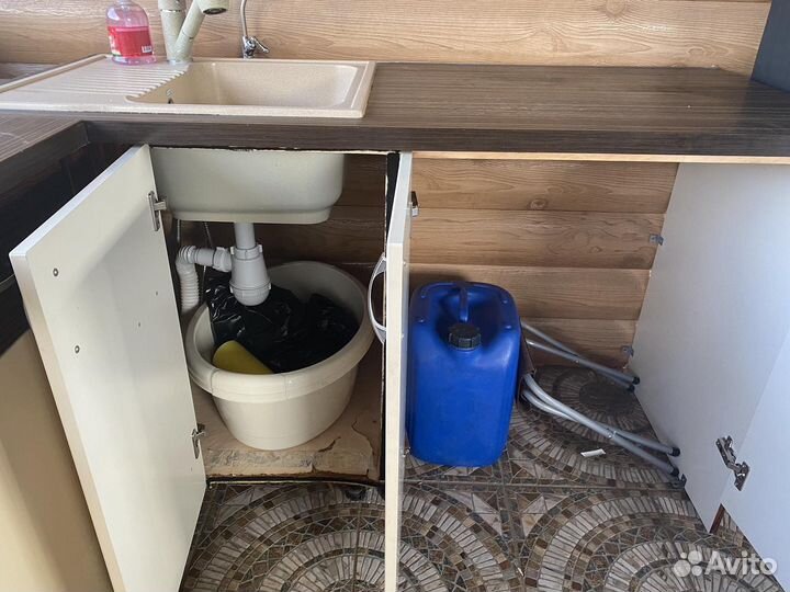 Кухонный гарнитур угловой бу с техникой