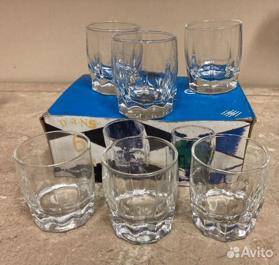 Стопки и стаканы