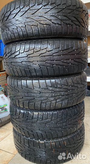Nokian Tyres Hakkapeliitta R2 SUV 235/60 R17 106R