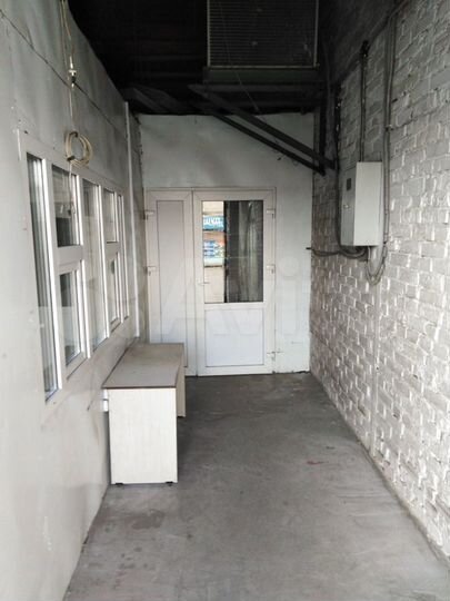 Торгово-офисное помещение со складом,60 м²