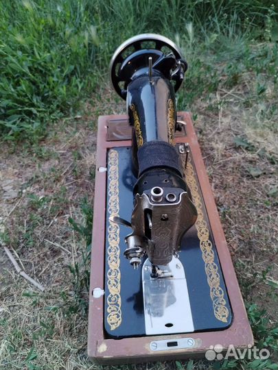 Швейная машина подольская