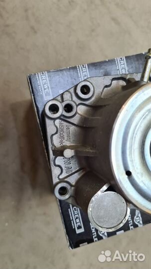 Насос системы охлаждения Bentley Bentayga